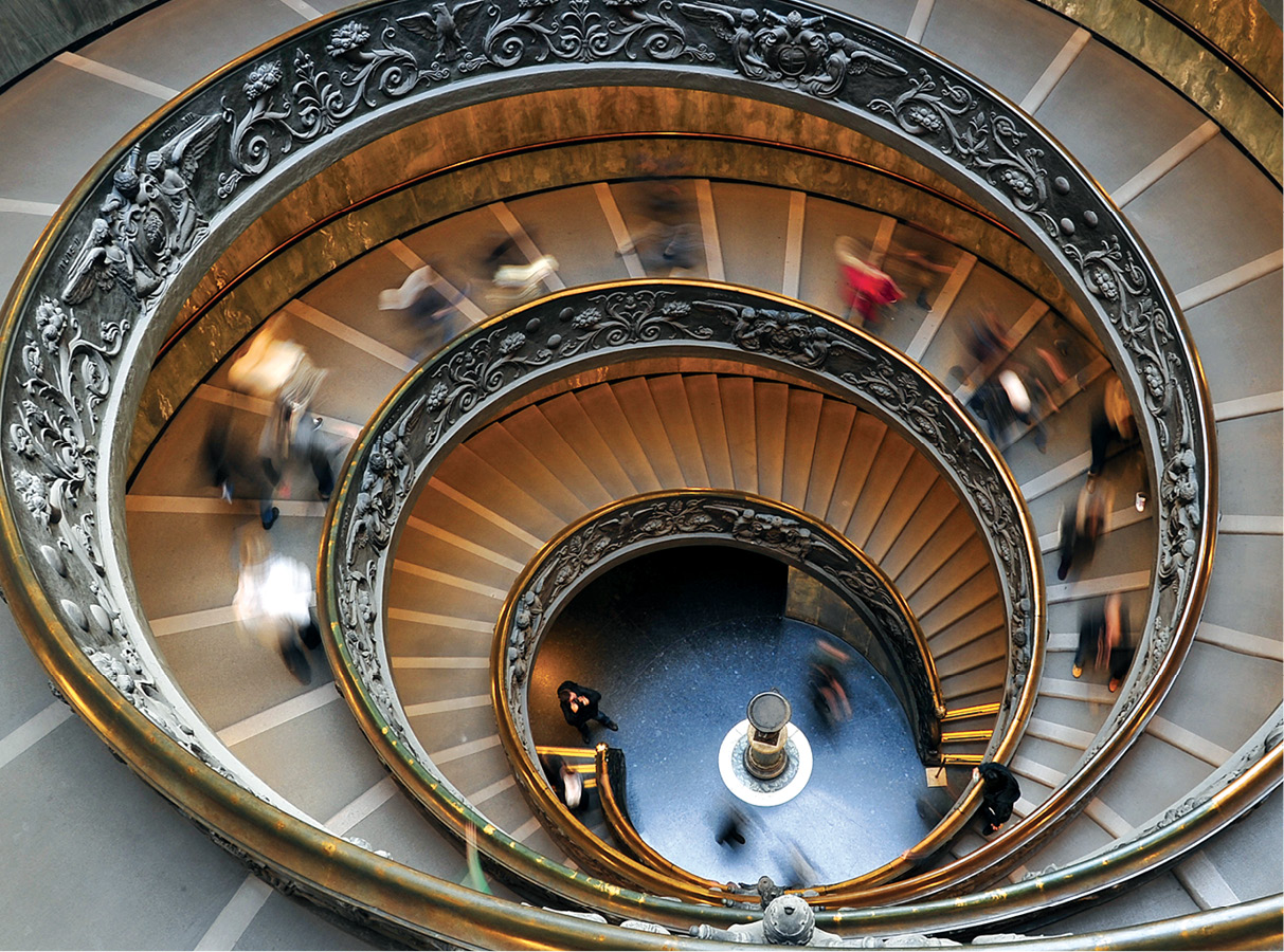 rome_vatican_museum_staircase