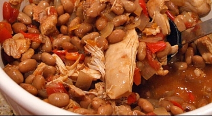 slow-cooker-tex-mex-chicken-and-beans