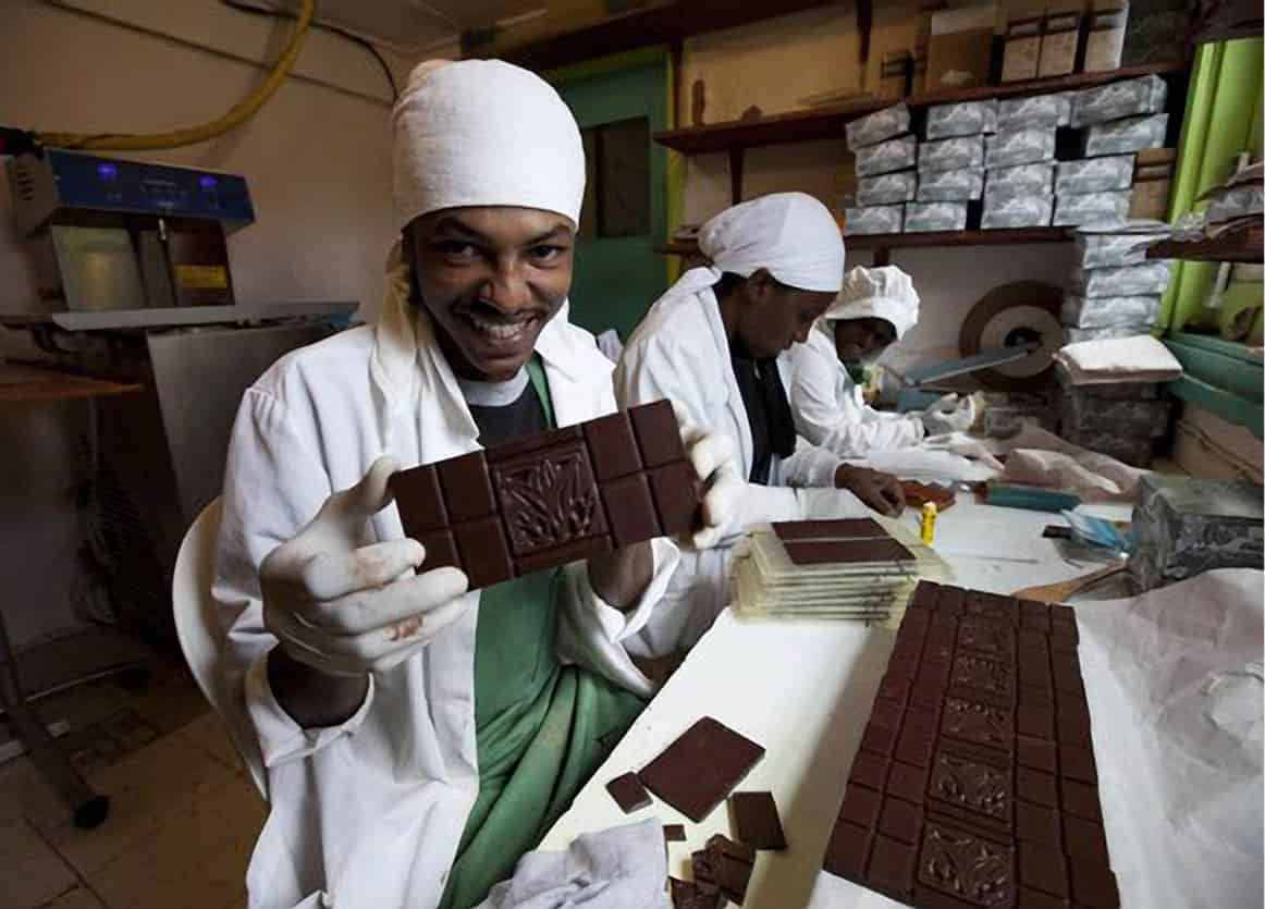 wrapping_chocolate_bars_CaribbeanCruises_EC